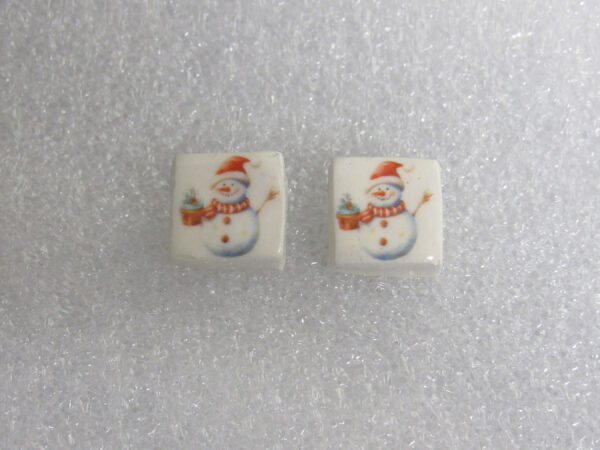 Snowman holding basket post earring - orginal background